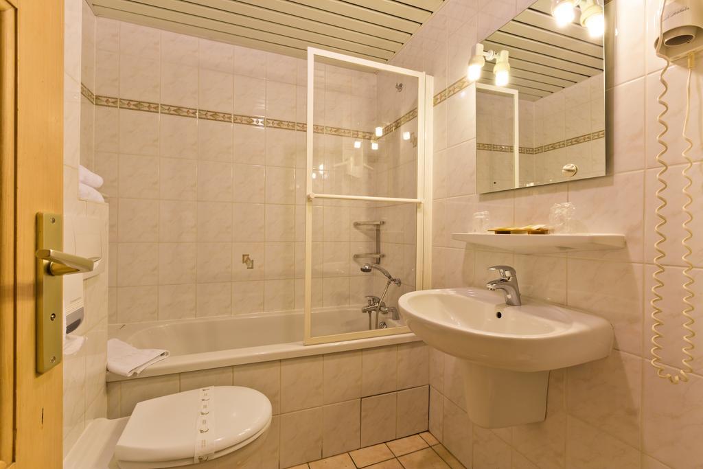 Hotel La Montagne La Clusaz Eksteriør bilde