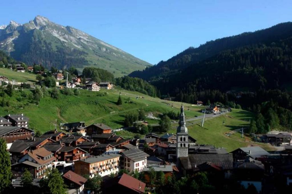 Hotel La Montagne La Clusaz Eksteriør bilde