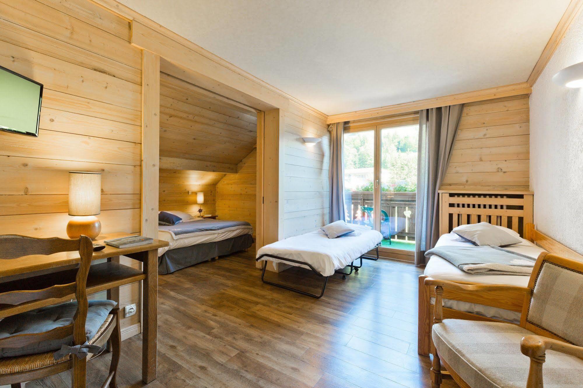 Hotel La Montagne La Clusaz Eksteriør bilde