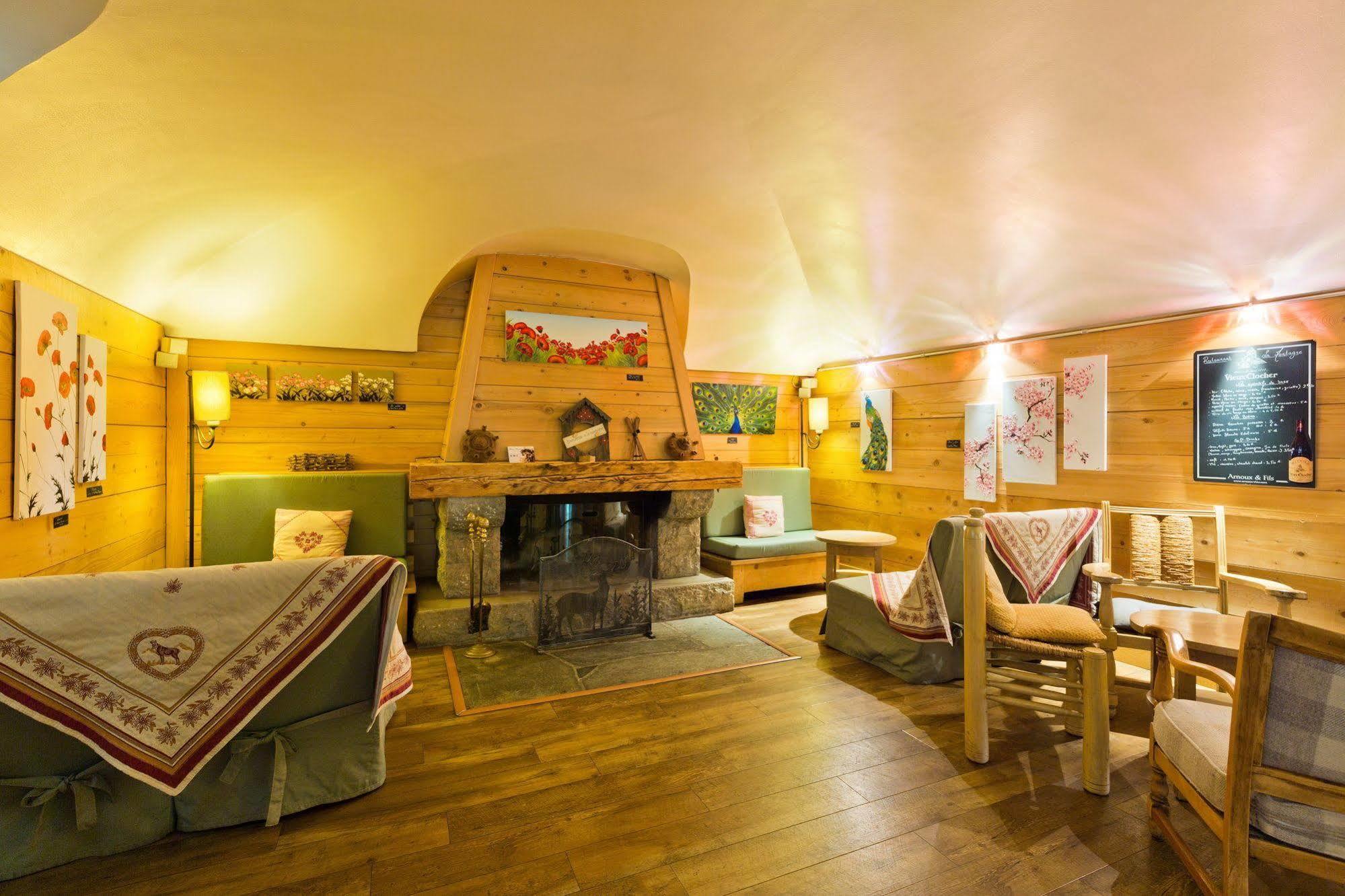 Hotel La Montagne La Clusaz Eksteriør bilde