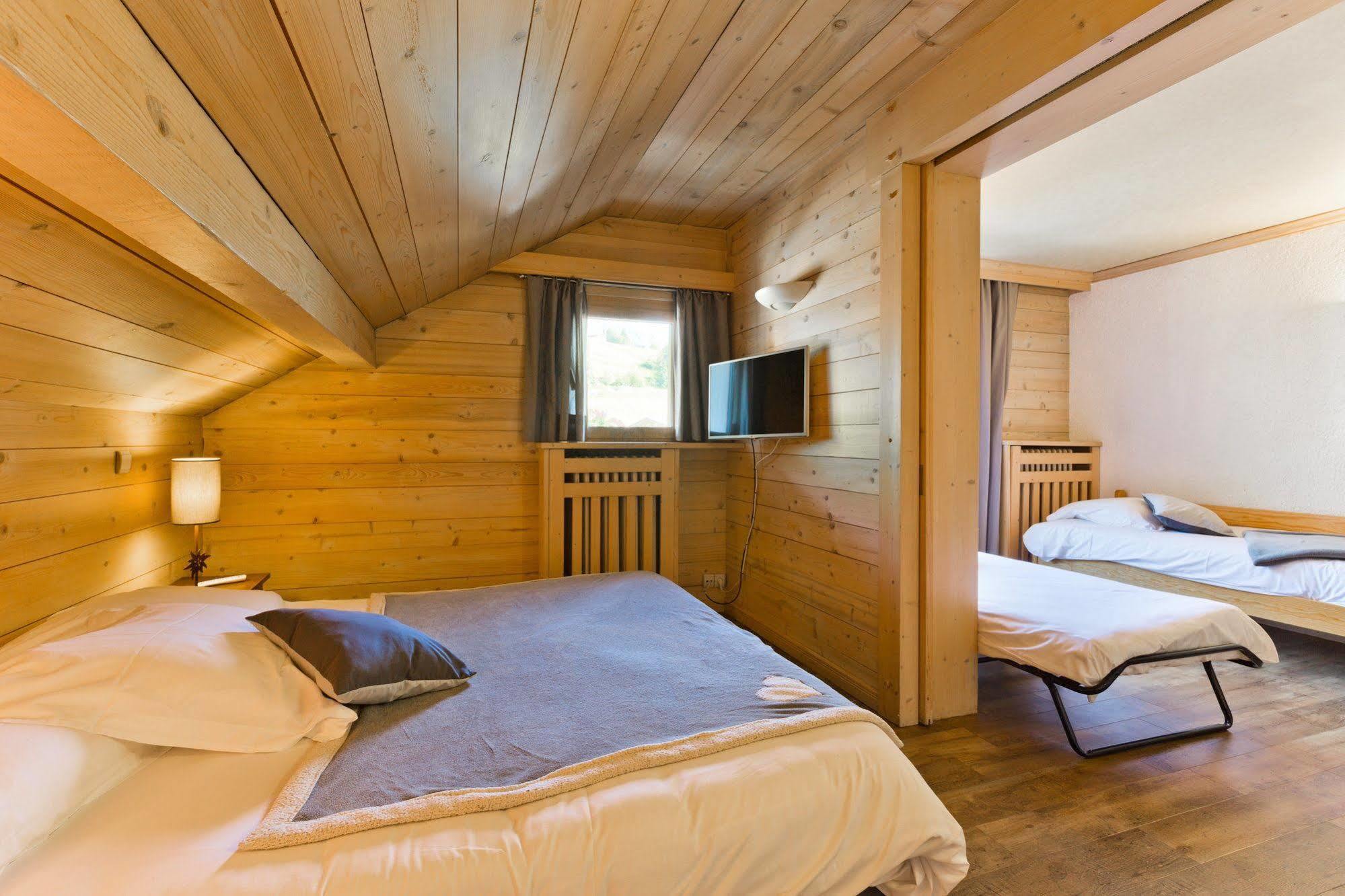 Hotel La Montagne La Clusaz Eksteriør bilde